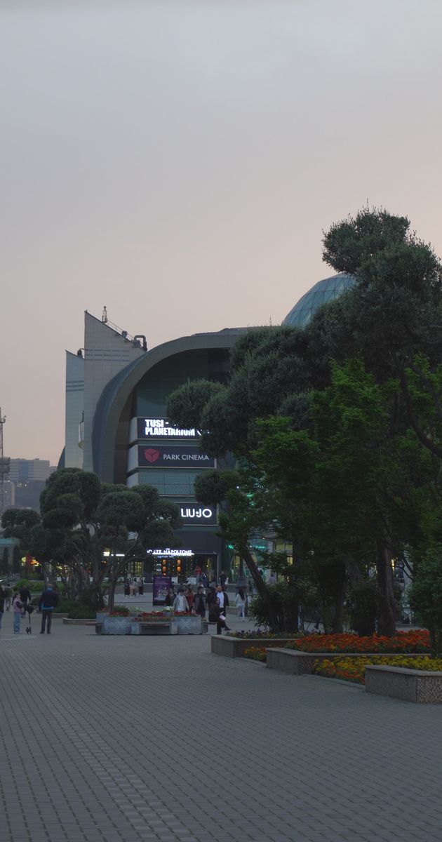 街景素材 - 街景 /  Zulfugar Karimov