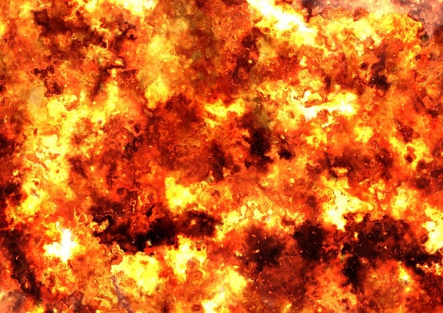 绘画素材 - 火球 /  火 /  爆炸 /  火焰 /  烧伤 /  燃烧 /  燃烧的火 /  世界末日 /  破坏 /  自然的力量 /  自然灾难 /  灾难 /  天启 /  绘画 /  数字绘画 /  水彩绘画